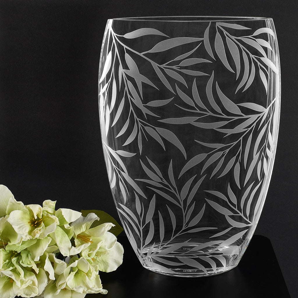 12" Clear Frosted Leaf Table Vase
