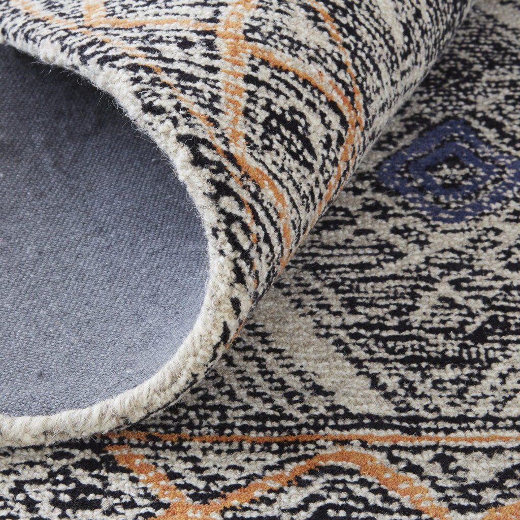 2' x 8' Ivory and Green Geometric Wool Round Rug