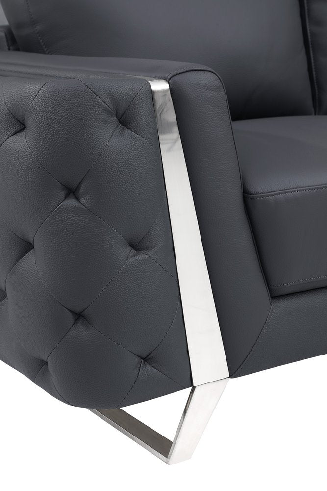 50" Leather Diamond Tufted Club Chair