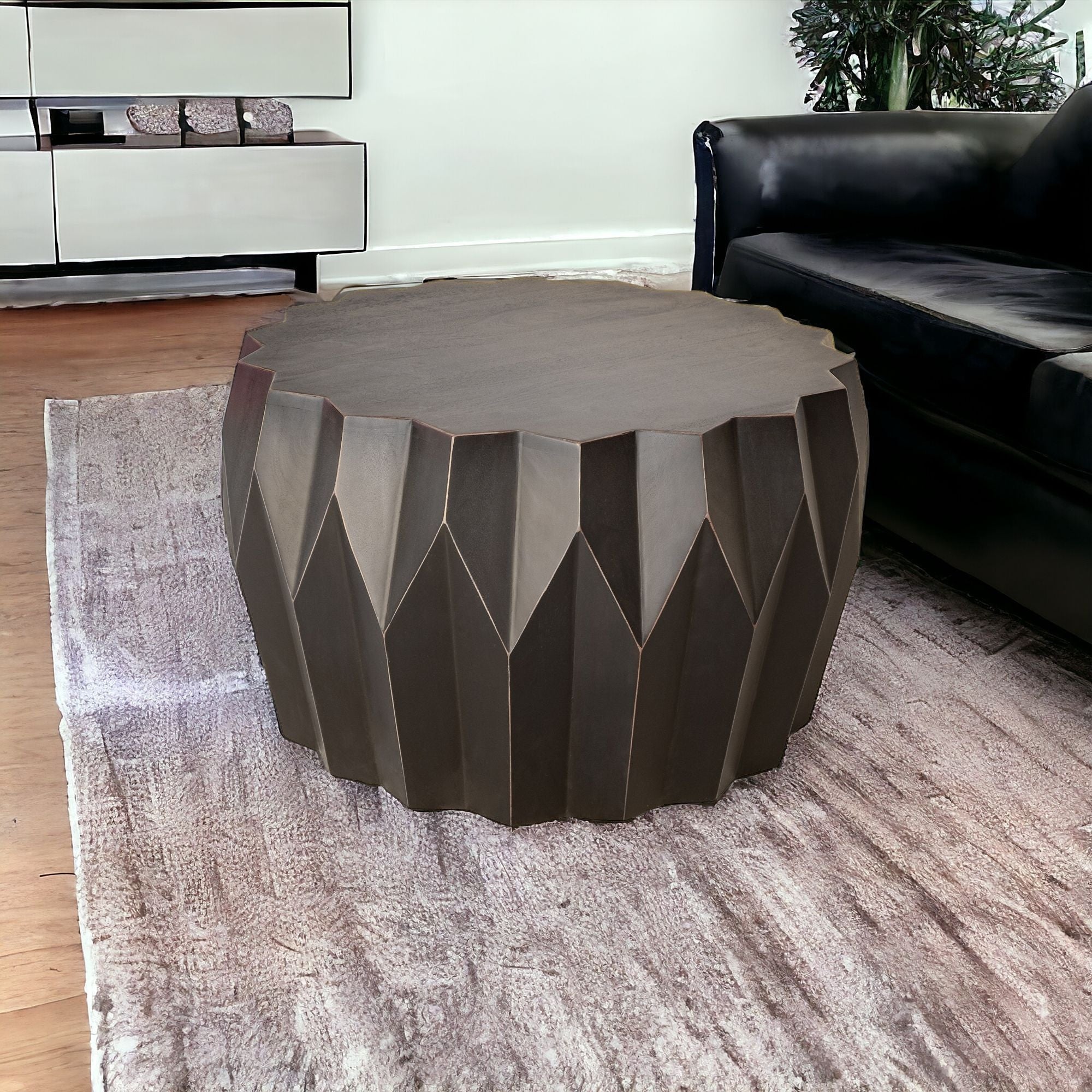 29" Black Jagged Geometric Coffee Table