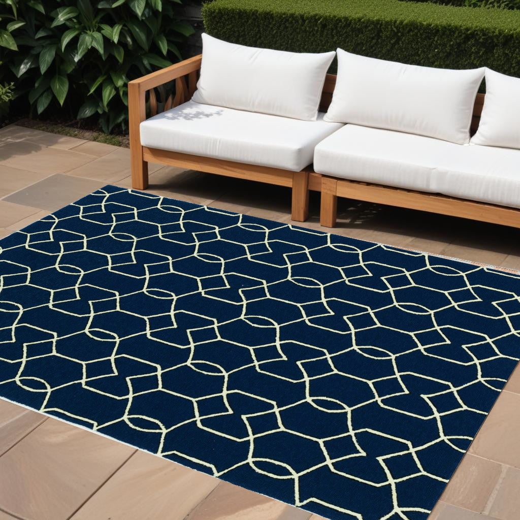 Navy Blue Chain-link Indoor/Outdoor rug