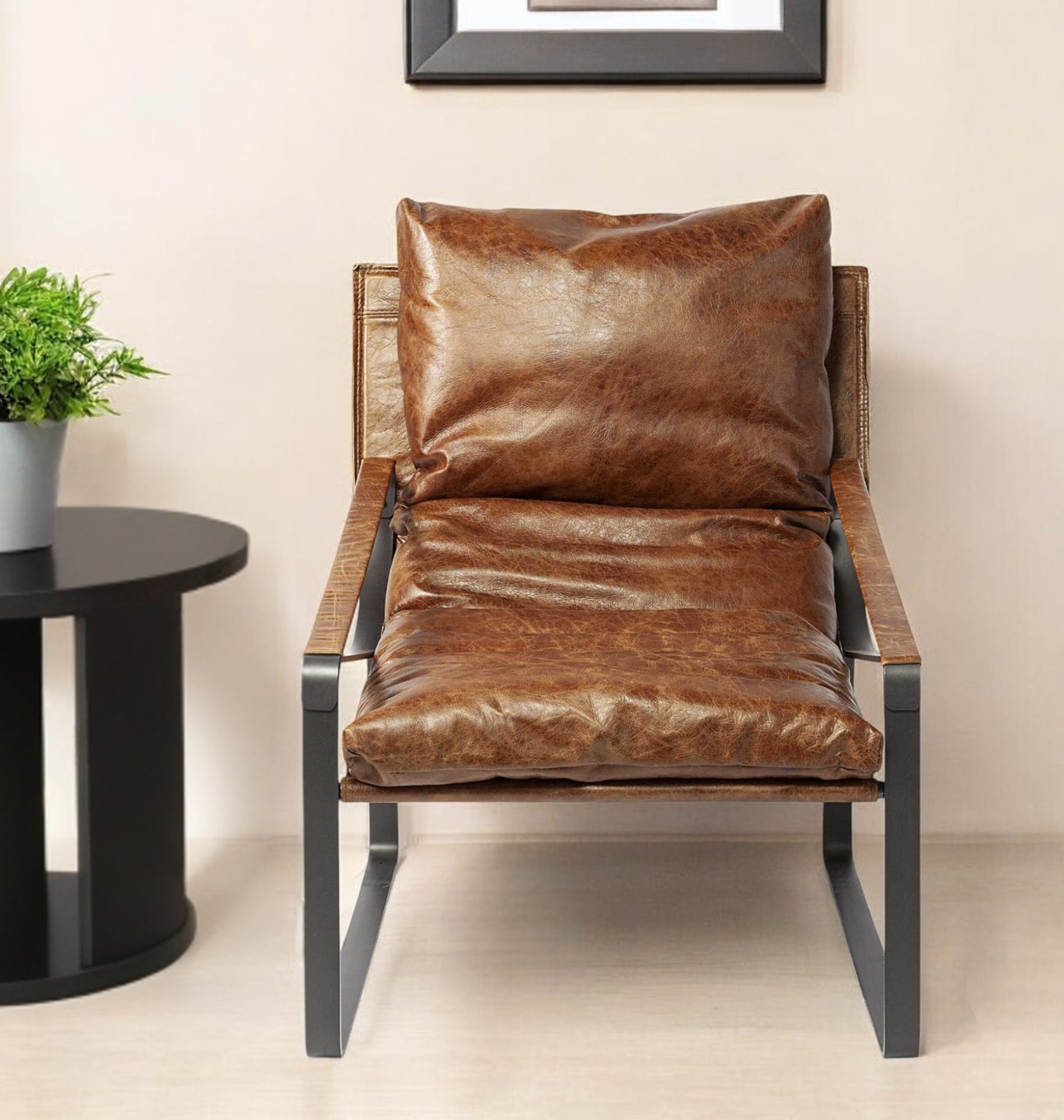 35" Distressed Leather Lounge Chair