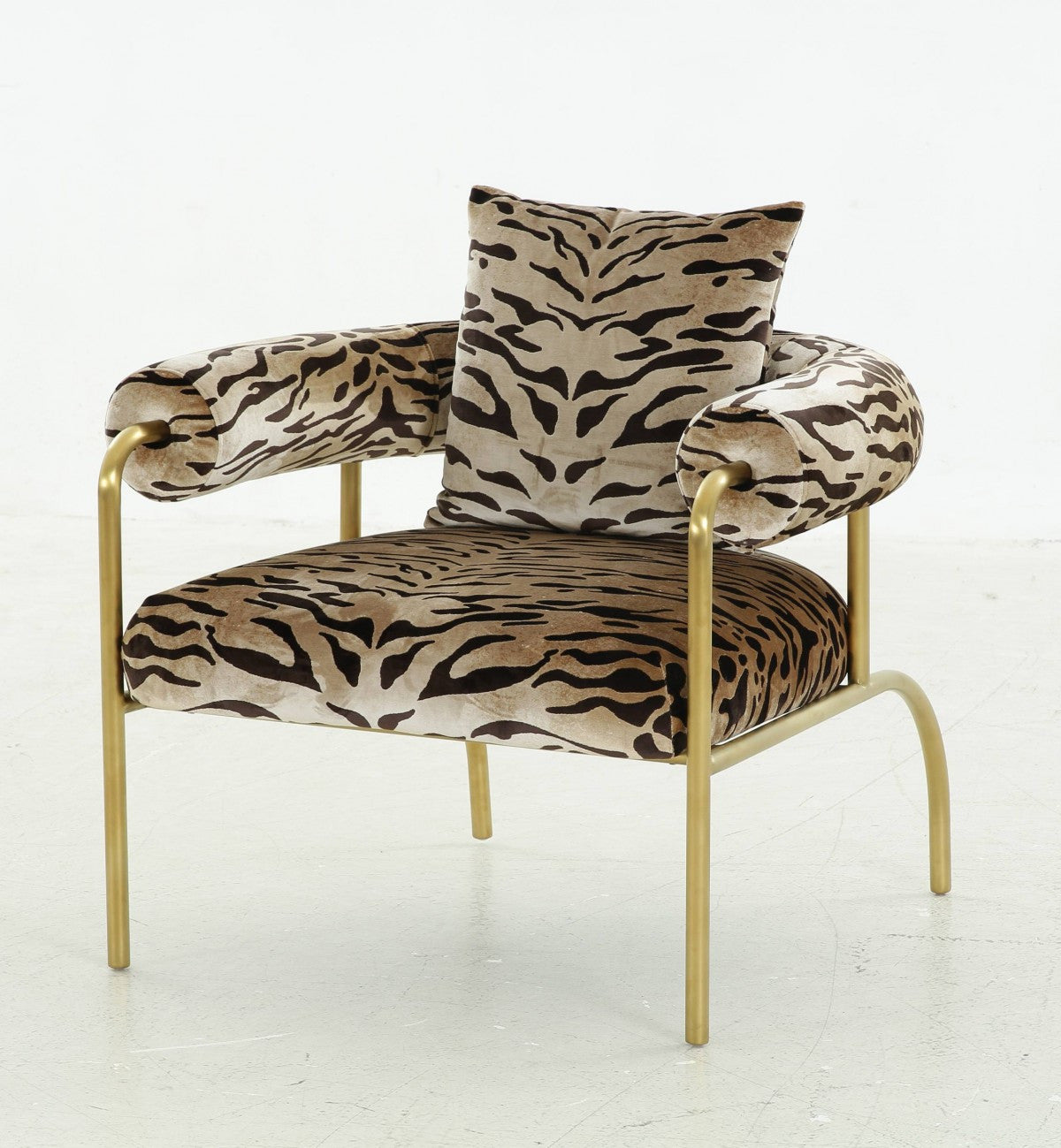 34" Beige And Black Polyester Animal Print Barrel Chair