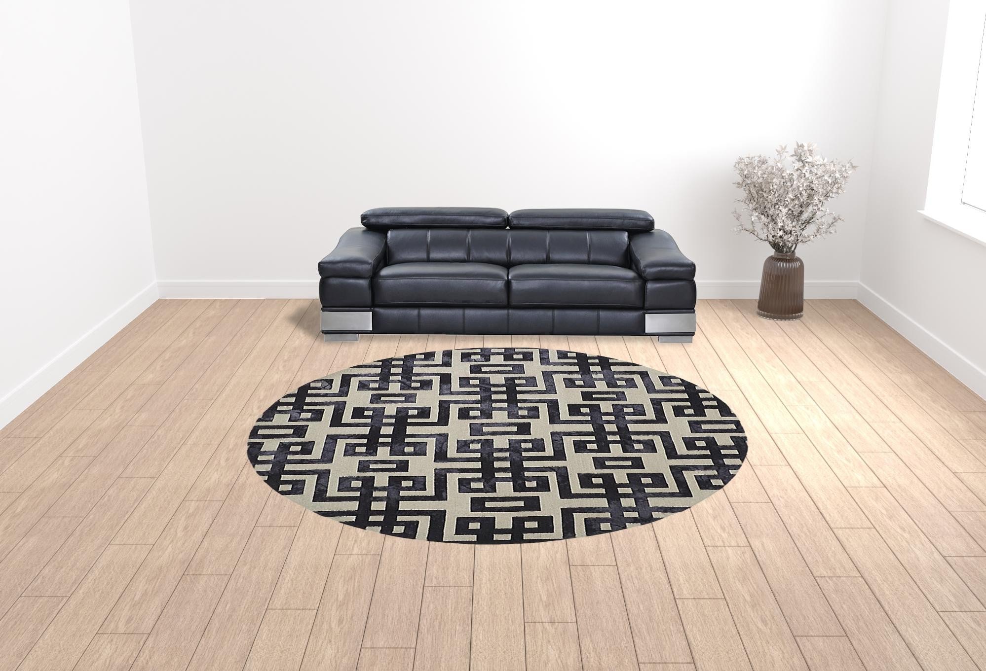 10' Ivory And Black Round Wool Geometric Rug