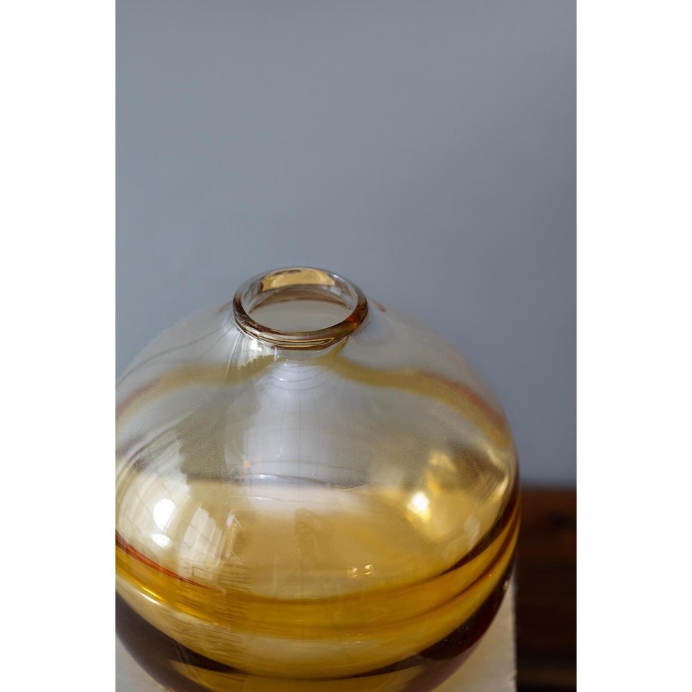 9" Clear and Brown Ombre Round Table Vase